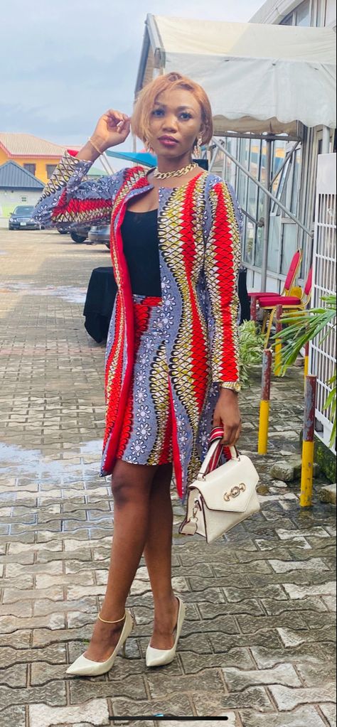 Ankara Jacket Styles, Ankara Jackets For Women, Ankara Kimono Style, African Print Coat, Kimono Styles, Ankara Kimono, Ankara Dress Designs, Ankara Jackets