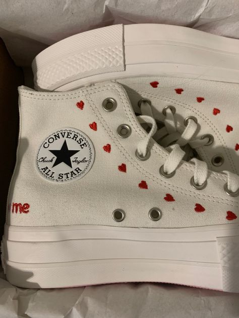 Chin Chan, Heart Converse, Leather Chuck Taylors, Black Chucks, Women Platform Shoes, Fancy Shoes, White Converse, White Sneakers Women, Aesthetic Shoes