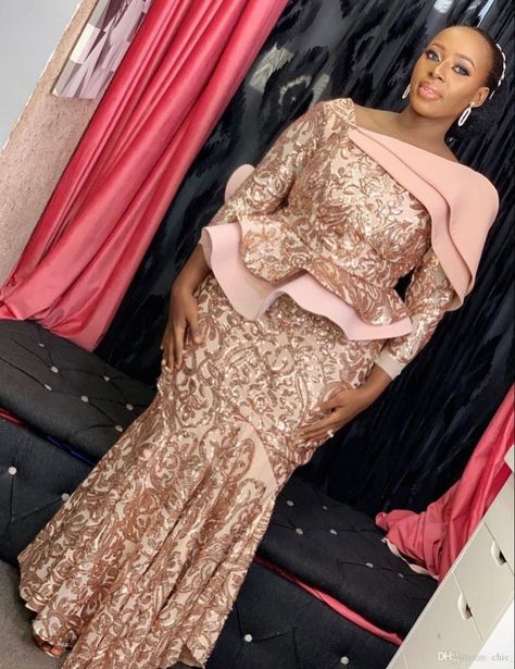 Gaun Peplum, Bohemian Prom, Nigerian Lace Dress, Formal Evening Dresses Long, Dresses Long Sleeves, African Lace Styles, Gold Evening Dresses, Best African Dresses, Lace Gown Styles