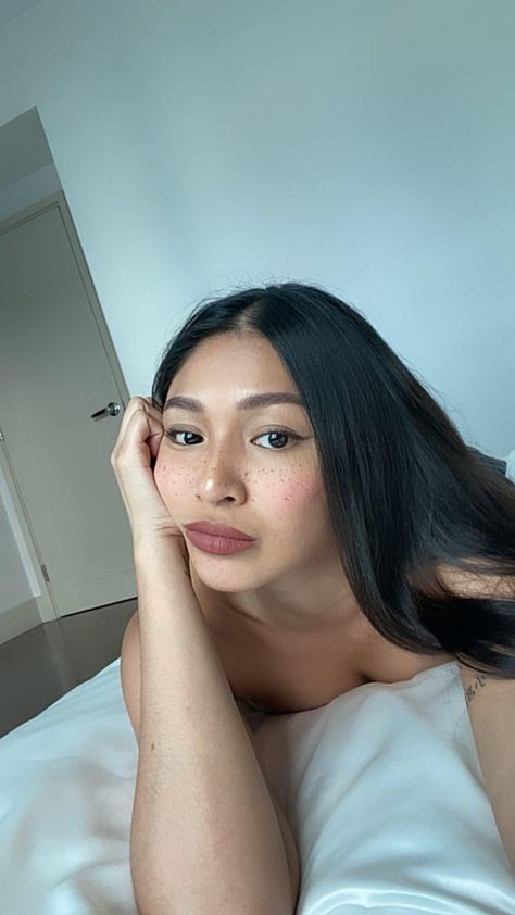 Nadine Lustre Instagram, Nadine Lustre Fashion, Lady Luster, Nadine Lustre, Friends Day, Altered Images, Beautiful Person, Just Friends, Ig Story