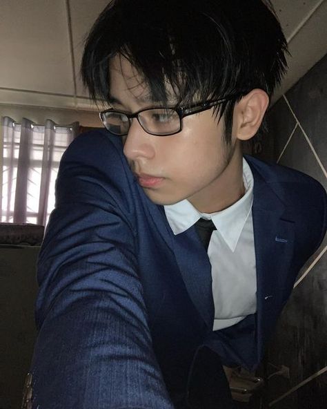 Nifuji Hirotaka, Filipino Guys, Naruto Funny, Character Poses, Gmmtv Actors, Pose Reference Photo, Man Photo