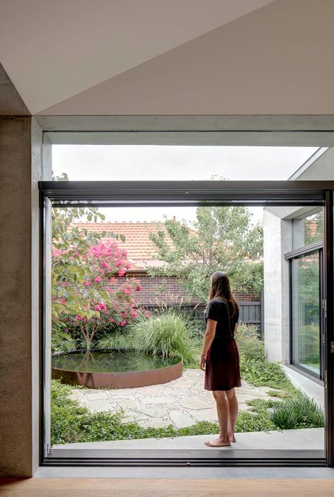 Bouwman House - Sam Crawford Architects Courtyard Pond, Garden Area, Native Garden, City Garden, Courtyard Garden, Back Garden, Small Gardens, Ponds, Water Garden