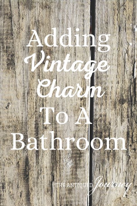 Old Time Bathroom Ideas, Old Fashioned Bathroom Decor, Bathroom Ideas Vintage Modern, Antique Brass In Bathroom, Half Bath Vintage Decor, Bathroom Decor Country Style, Shabby Chic Bathroom Decor Ideas Cottage, Diy Vintage Bathroom Ideas, How To Redo Bathroom