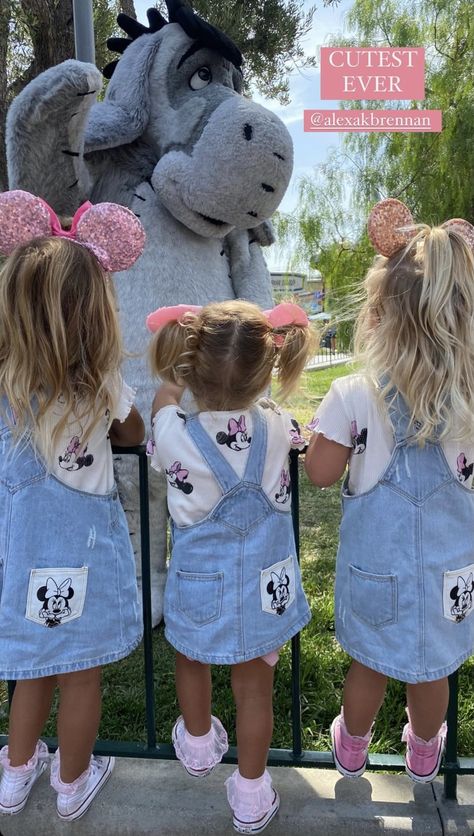 Disney Outfits Girls, Disneyland Outfit Ideas, Kids Disney Outfits, Disney Attire, Disney Trip Outfits, Disneyland Birthday, Cute Disney Outfits, Disney With A Toddler, Family Disney Trip