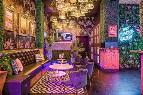 Best Bars in Miami: Cool New Places to Drink & All-Time Favorites - Thrillist Cafe Ideas Design, Miami Bar, Miami Decor, Bar Business, Dive Bars, Palm Leaf Wallpaper, Indoor Bar, Trendy Bar, Welcome To My House