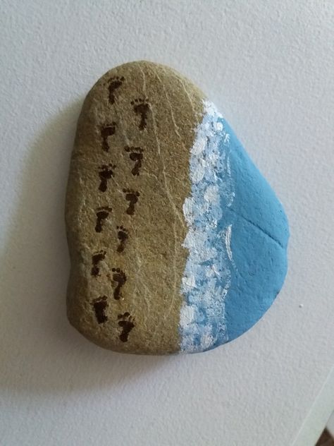 Shell Painting Ideas, Beach Sand Art, Beach Rock Art, Beach Drawing, Beach Art Painting, Lighthouse Painting, Seashell Painting, Happy Stones, Painted Rocks Diy