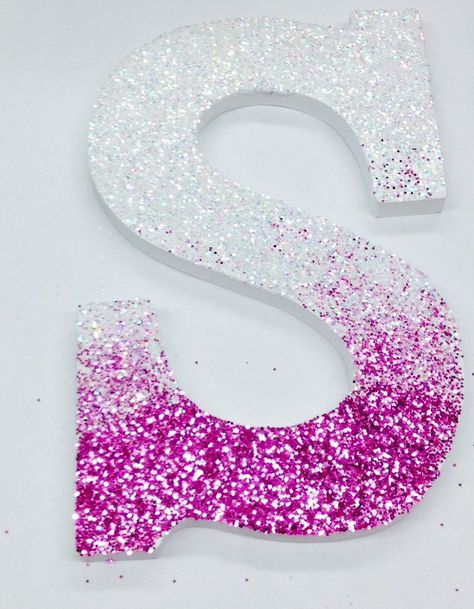 Girls Bedroom Accessories, Glitter Room, How To Make Glitter, Girls Room Wall Decor, Ombre Highlights, Diy Ombre, Diy Letters, Glitter Letters, Glitter Diy