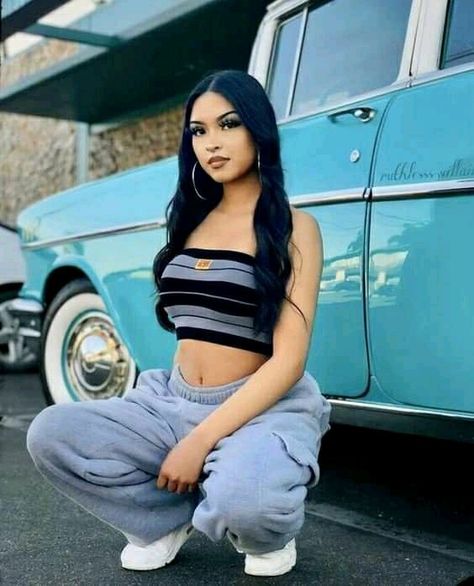 Cholo Girl Outfits, Chicana Makeup 90s, 90s Chicana, Chola Style Outfits, Chicana Outfits, Chola Fits, Chola Outfits, Chola Outfit, Chicana Style Outfits