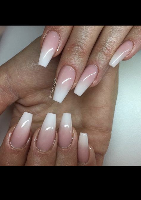 Fade Nail Designs, Popular Nail Shapes, French Ombre Nails, French Fade Nails, Fade Nails, Baby Boomer Nails, Ombre French Nails, Sponge Nail Art, Classic French Tip