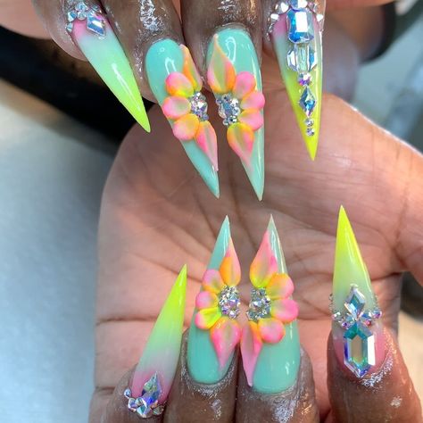 Nail Art Long Acrylic, Nail Designs Bling, Mermaid Nails, Stiletto Nails Designs, Glamorous Nails, Nails Design With Rhinestones, Cute Acrylic Nail Designs, Glam Nails, Birthday Nails