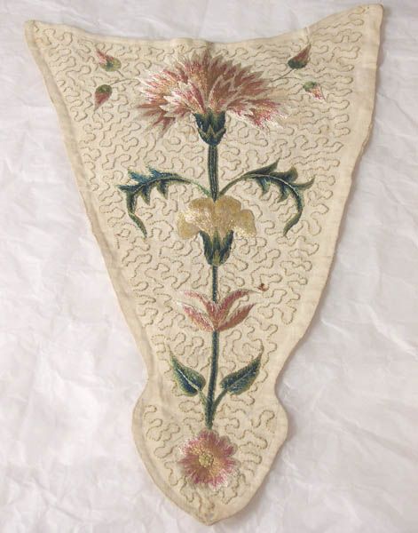 1957.455 stomacher © Manchester City Galleries Embroidered Stomacher, 18th Century Stomacher, Mode Coachella, Linen Chemise, 1700 Fashion, Manchester Art, Rococo Fashion, 18th Century Costume, 18th Century Clothing