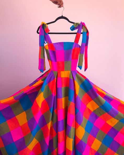 Color Block Clothes, Colorful Dress, Funky Dresses, Stylish Short Dresses, Eclectic Fashion, Colourful Outfits, African Clothing, Colorful Fashion, Upcycle Clothes