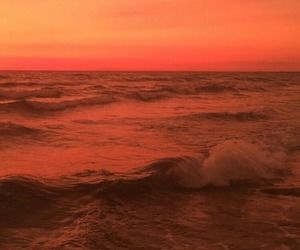 Image about nature in 𝙣𝙖𝙩𝙪𝙧𝙚 by 𝒾𝓇𝒾𝓈 🧚‍♀️🌈 on We Heart It Peach Aesthetic, Red Beach, Red Sunset, Orange Aesthetic, Collage Wall, Red Sea, Aesthetic Images, Red Aesthetic, Beach Aesthetic