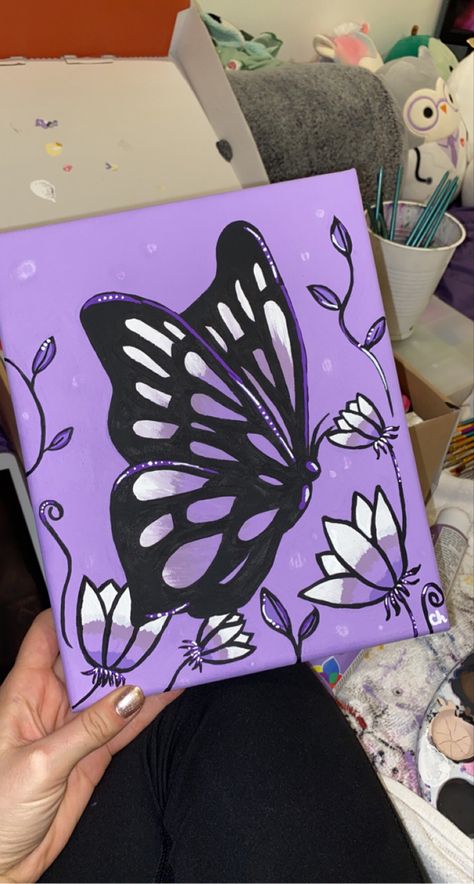 Butterfly Painting Ideas Easy, Purple Aesthetic Canvas Painting, Purple Easy Paintings, Cute Stuff To Paint Easy Aesthetic, Purple Canvas Painting Ideas, Difficult Painting Ideas, Butterfly Paintings Easy, Paintings With Purple Backgrounds, Cute Purple Paintings