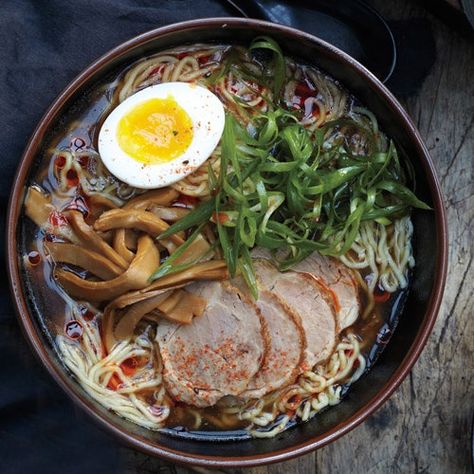 Real Ramen, Chicken Ramen Noodle Recipes, Ramen At Home, Ramen Soup Recipes, Shoyu Ramen, Homemade Ramen, Ramen Noodle Recipes, Ramen Recipes, Dinner Appetizers