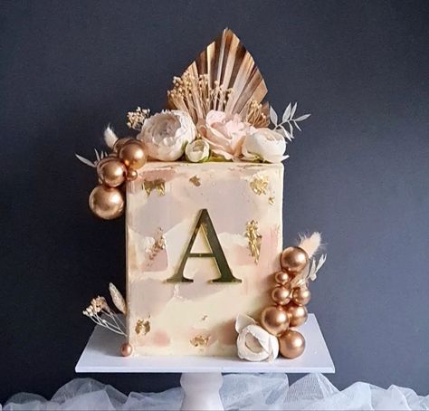 Square Birthday Cake, Square Cake Design, Modern Birthday Cakes, Tiered Cakes Birthday, Beautiful Cake Designs, Square Cake, Buttercream Cakes, Birthday Cakes For Women, Creative Birthday Cakes