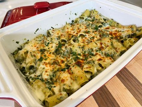 Artichoke Pasta Bake, Spinach And Artichoke Pasta, Spinach Artichoke Pasta, Pasta Bake Recipe, Artichoke Pasta, Baked Pasta Recipes, Recipes Pasta, Spinach Artichoke, Rigatoni