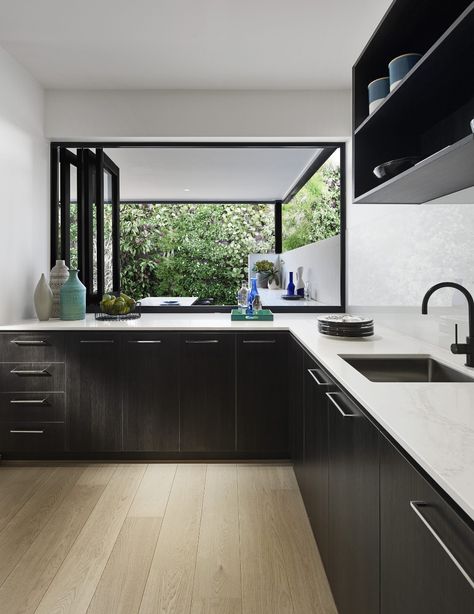 Boutique Aluminium Bifold Windows - A&L Black Benchtop, Kitchen Window Design, Folding Doors Interior, Calacatta Nuvo, Kitchen Black, Bathroom Design Ideas, Trendy Kitchen, Black Kitchens, Black & White