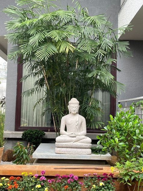 Buddha Placement in Garden 5 Outdoor Buddha Garden, Small Garden Under Stairs, Buddha Statue Decor, Buddha Garden Ideas, Buddha Statue Garden, Mural Cafe, Balinese Garden, Landscape Stairs, Lotus Garden