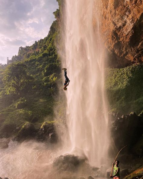 Abseil Down Sipi Falls In Uganda (If You're Brave Enough) Africa Aesthetic, Abseiling, Winter Trip, Brave Enough, Neo Soul, Dreams Do Come True, African History, Winter Travel, Come And See