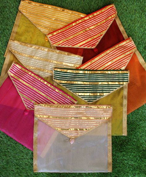 Gota Saree Covers for Saree Gifting for Indian Wedding Trousseau, indian bride, bespoke Gifting Saree Gifting Decoration, Saree Bags Handmade, Saree Gift Packing Ideas Wedding, Saree Covers Ideas, Purse Packing Ideas For Wedding, Saree Packing Ideas Wedding Gift Packaging, Saree Gift Packing Ideas, Saree Packing Ideas Wedding, Indian Wedding Trousseau