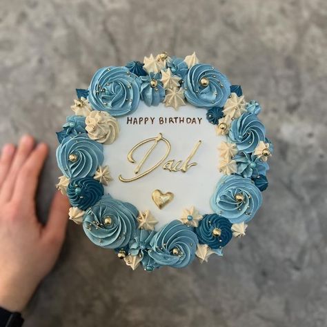 Birthdays Cake For Men, Blue Cake Inspiration, Father Bday Cake, Cakes For Dads Birthdays, Dads Birthday Cake Ideas, Light Blue Birthday Cake For Women, Husband Dad Cake, Birthday Cake For Him My Husband, Cake For Husband Birthday For Men