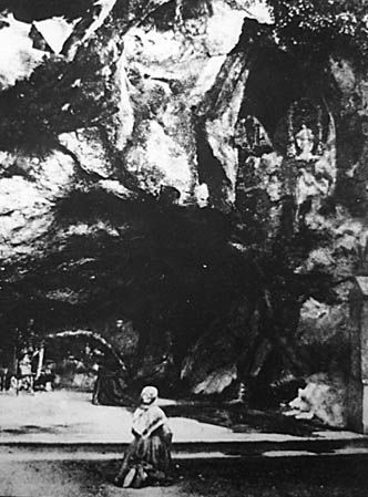 The only known photograph of Bernadette at the grotto in Lourdes—1862, three years after the apparitions. Santa Bernadette, St Bernadette Soubirous, St Bernadette Of Lourdes, Bernadette Soubirous, St Bernadette, Lourdes France, The Grotto, Lady Of Lourdes, Our Lady Of Lourdes