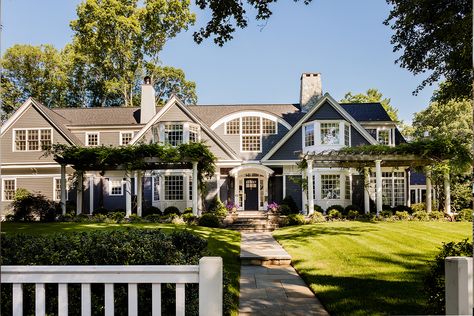 Katie Rosenfeld Design, Transitional House Exterior, Katie Rosenfeld, Wellesley Massachusetts, Massachusetts Photography, Stucco Homes, A Family Of Four, Family Of Four, Transitional House