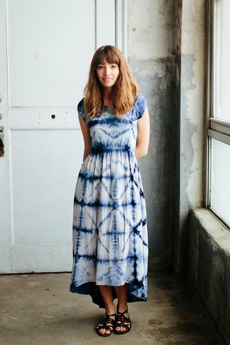 Image Via: A CUP OF JO in the Skyscape Maxi Dress #Anthropologie Shibori Clothing, Summer Outfits Shorts, Courtney Adamo, Shibori Dress, Outfits Shorts, Cup Of Jo, Kurta Designs Women, Mode Casual, Indigo Dye