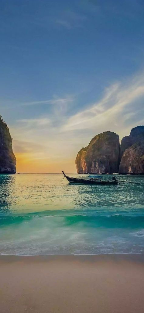 Thailand Pictures, Thailand Wallpaper, Cute Owls Wallpaper, Ocean Wallpaper, Sunset Nature, Beach Wallpaper, Beautiful Locations Nature, Sunset Pictures, Sunset Photos