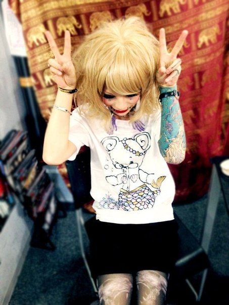 #MeTo #MEJIBRAY Mejibray Meto, Meto Mejibray, Witch Hair, Dir En Grey, Drummer Boy, Bride Nails, New Bands, Japanese Artists, Visual Kei