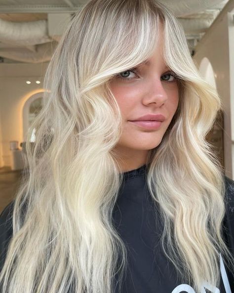 Blonde Foils, Bright Blonde Hair, Hair Foils, Summer Blonde Hair, Beachy Hair, Honey Blonde Hair, Blonde Hair Inspiration, Blonde Hair Shades, Blonde Hair Looks