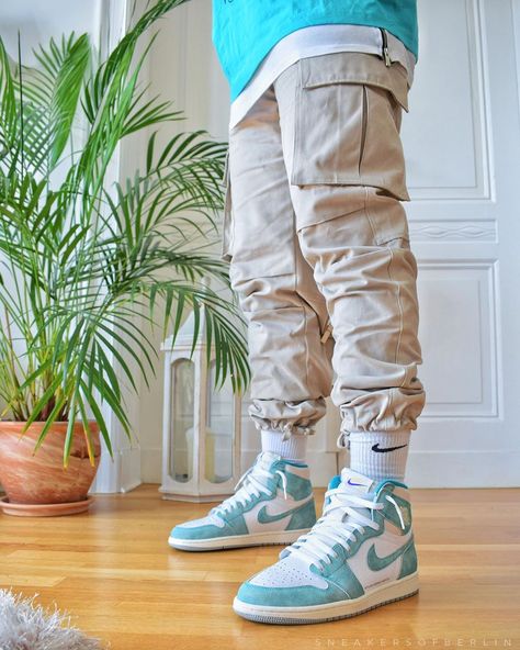 Pat on Instagram: “S U N D A Y S 💨 With // Army Pants by @lakenzie_menswear // - - - #kicksonfire #kickfeed #houseofheat #nicekicks #highsnobiety…” Turbo Green Jordan 1 Outfit, Retro 4 Outfits, Jordan 1 Outfit Men Fashion, Air Jordan Outfits Men, Air Jordan 1 Outfit Men, Air Jordan 1 Mid Outfit, Jordan 1 Mid Outfit, Air Jordan 1 Turbo Green, Nike Jordan Outfit