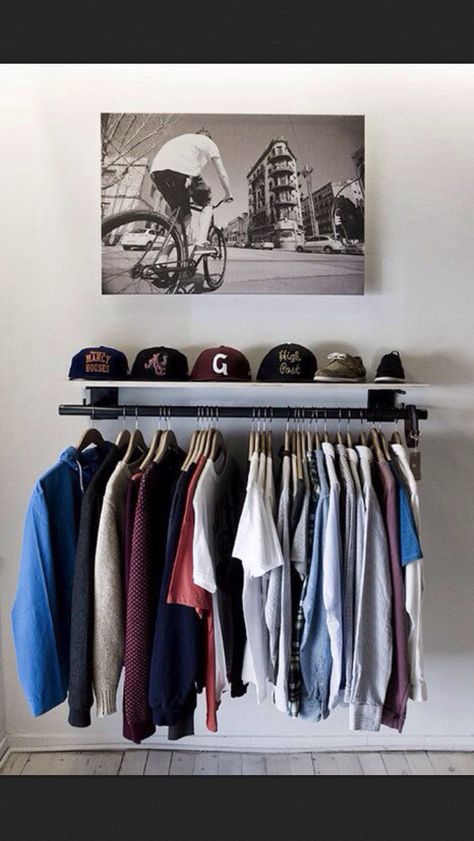 Mens Bedroom Decor, Hypebeast Room, Men Apartment, Open Closet, Mens Bedroom, Bedroom Setup, Closet Space, Room Setup, Clothes Organization