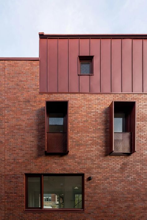 Naturehumaine draws on Streamline Moderne for Montreal duplex Red Windows, External Staircase, Metal Facade, Masonry Work, Reclaimed Brick, Streamline Moderne, Wood Architecture, Brick And Wood, Art Deco Movement