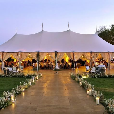 Backyard Wedding Tent Lighting, Diy Tent Flooring Wedding, Big Tent Wedding Receptions, White Tent Outdoor Wedding, White Tents For Weddings, Weddings In Tents, Tent Flooring Wedding, Wedding Tent Outdoor, Large Wedding Tent