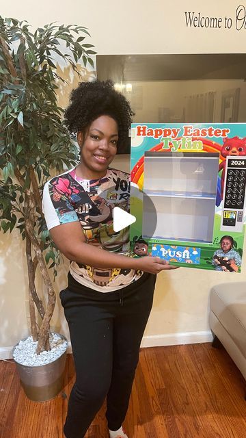 Javiah S - Creative Educator on Instagram: "Watch me make this Super Cute 16” x 20” Vending Machine 😍😍😍 This video is sped up. But BAEBEEE please know that these vending machines take ALOT of TIME to create One order down, 50 million more to go 😅  Design: @thejasminiajolie 🔥🔥🔥  Who wants to learn how I make these? Comment down below⬇️   #giftedhandsbyjaviah #vendingmachine #easter #eastervendingmachine #eastergiftideas #diy" Vending Machine Gift Ideas, Easter Vending Machine, Vending Machine Easter Basket, How To Make Vending Machine, Diy Vending Machine Tutorial, How To Make A Vending Machine, Cardboard Vending Machine Diy, Make A Vending Machine, Vending Machine Ideas