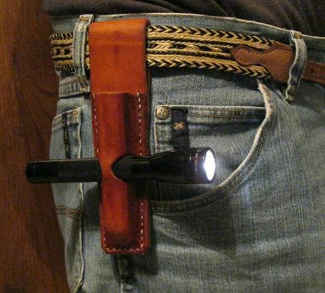 Leather Camping Gear, Leather Flashlight Holster, Unique Leather Projects, Cool Leather Projects, Leather Working Projects Ideas, Leather Projects Ideas, Leather Craft Ideas, Leathercraft Projects, Leather Working Projects