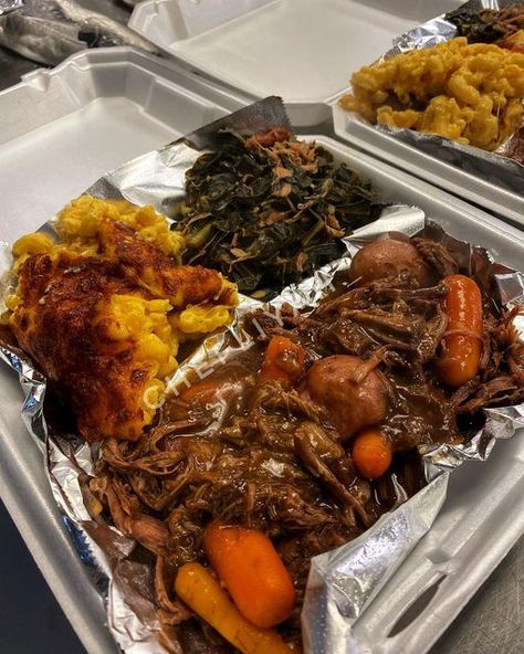 Pot Roast Dinner, Haitian Recipes, Roast Dinners, Haitian Food Recipes, Soul Food Dinner, Food Babe, Roast Dinner, Louisville Kentucky, Food Is Fuel