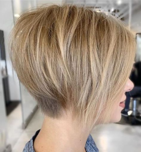 Short Stacked Bob, Short Stacked Bob Haircuts, Short Stacked Bobs, Stacked Bob, Medium Bob, Stacked Bob Haircut, Bob Hairstyles For Thick, Messy Short Hair, Layered Bob Hairstyles