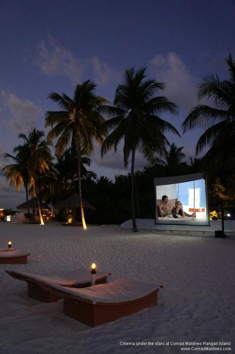 Conrad Maldives, Paradise Places, Open Air Cinema, Outdoor Cinema, Tropical Resort, Modern Beach House, Beach Please, Movie Screen, Beach House Design