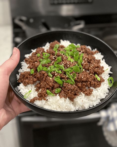 Freezer Friendly "Korean" Beef Baked Orange Chicken, Spicy Peanut Noodles, Korean Beef Bowl, Bulgogi Recipe, Frozen Beef, Ground Beef Recipe, Beef Bowls, Peanut Noodles, Instant Rice