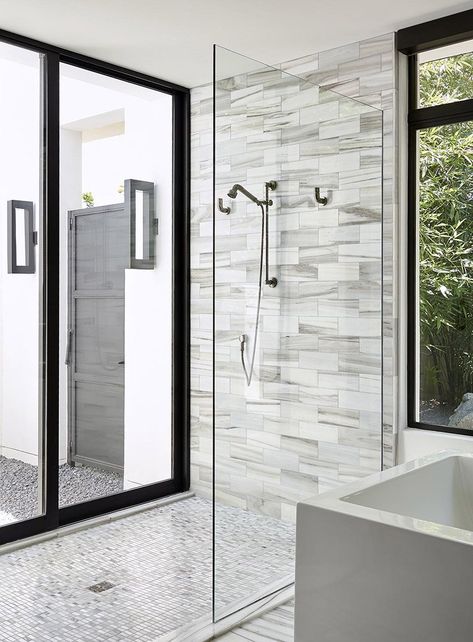 Shower Curtain VS Shower Door: Which One Should You Have? | HOME VALUE - Now, whether you convert the rest of your home’s shower doors to glass is up to you, but it wouldn’t hurt. Cleaning Glass Shower Doors, Modern Showers, Clean Shower Doors, Clean Shower, Small Bathroom With Shower, Walk In Shower Enclosures, Shower Screens, Shower Glass, Shower Designs