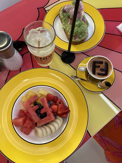 A FASHIONABLE BRUNCH AT THE FENDI CAFFE IN THE MIAMI DESIGN DISTRICT! | Miss Estephanie - A Life Style blog Miami Fashion District, Fendi Cafe, Fendi Cafe Miami, Brunch Miami, Miami Beach Aesthetic Food, Pop Up Cafe, Miami Design District, Miami Fashion Week, Miami Food