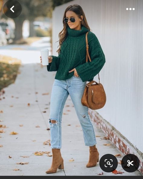 Green Sweater Outfit, Look Legging, Turtleneck Outfit, Outfit Mujer, Looks Street Style, Autumn Outfits, Cable Knit Sweater, Outfits Casual, Green Sweater