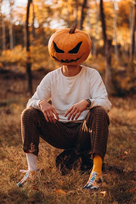 Pumpkin People Photoshoot, Wearable Pumpkin Head, Pumpkin People Costume, Pumpkin Head Cosplay, Pumpkin Man Costume, Punkin Head Pictures, Pumpkin Head Photography, Pumpkin Head Character Design, Pumpkin Head Halloween Costume