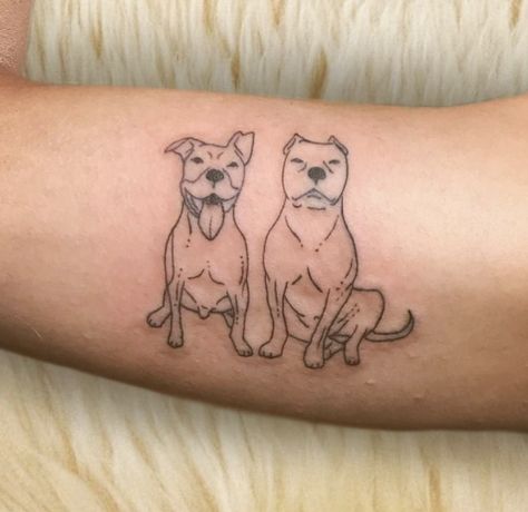 Rottweiler Tattoo, Tatoo Dog, Dog Portrait Tattoo, Pitbull Tattoo, Dog Memorial Tattoos, Pawprint Tattoo, Inspiration Tattoos, Memorial Tattoos, Tattoo Outline