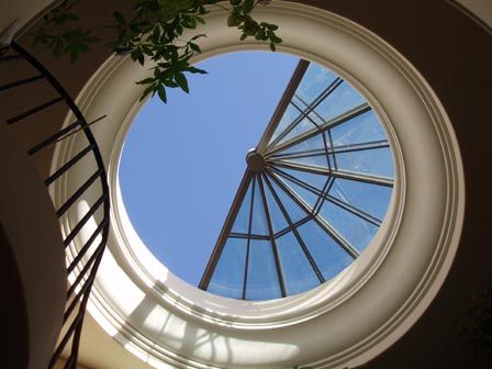 skylight Roof Dome, Roof Skylight, Skylight Design, Ceiling Domes, Roof Ceiling, Dome Ceiling, Roof Architecture, Shade Canopy, Pergola With Roof