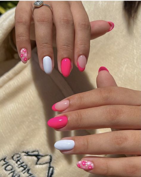 Pink Preppy Nails, Vanessa Silva, Preppy Nails, Cowboy Nails, Pink Tip Nails, Teen Nails, Broken Nails, Simple Gel Nails, Summery Nails