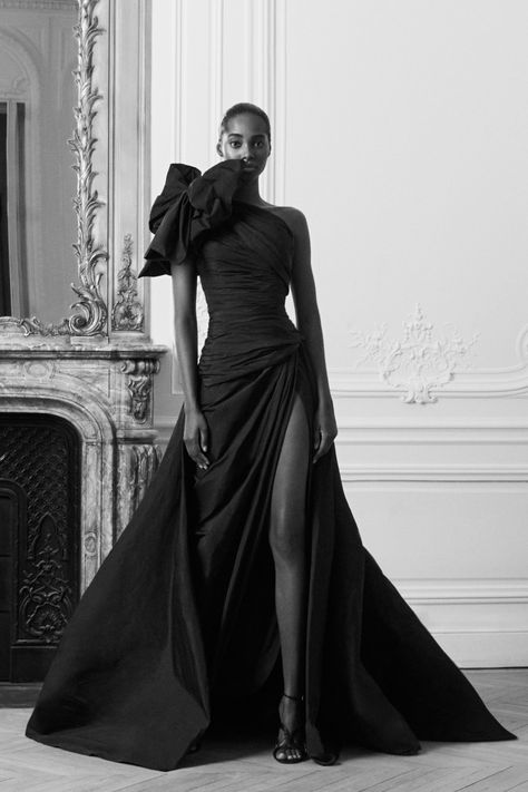 Ellie Saab, Elie Saab Fall, Ruched Maxi Dress, Pre Fall Collection, Elie Saab, Fall 2024, Pre Fall, Fashion Collection, Fashion News